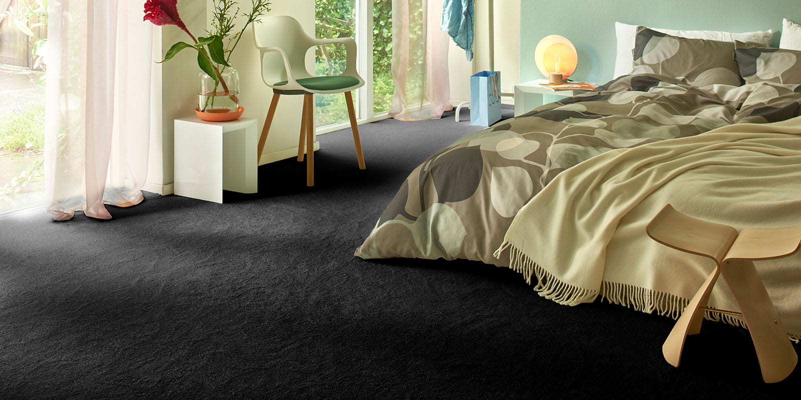 Sedna® Carpet - Kai 99 - Raven - Bed